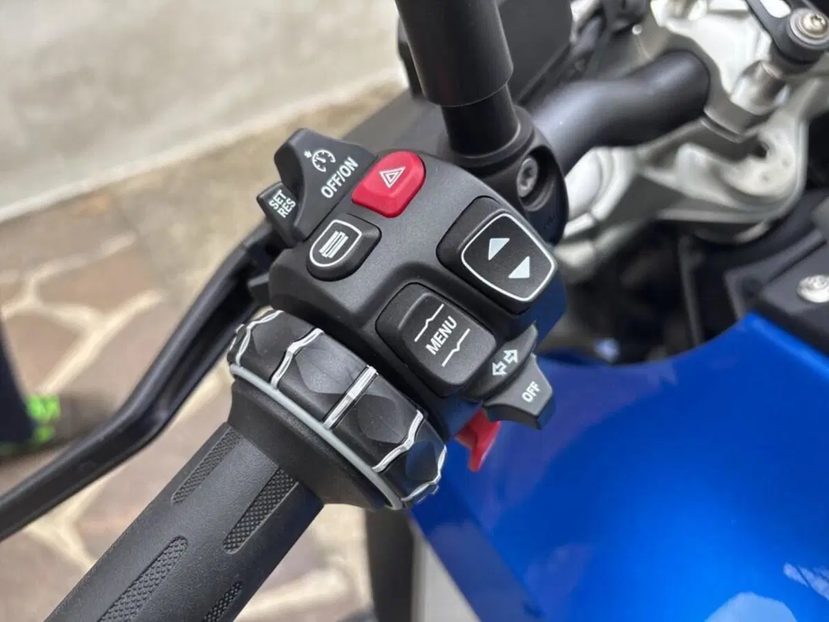 Bmw R 1300 R (2026 - 27) (11)