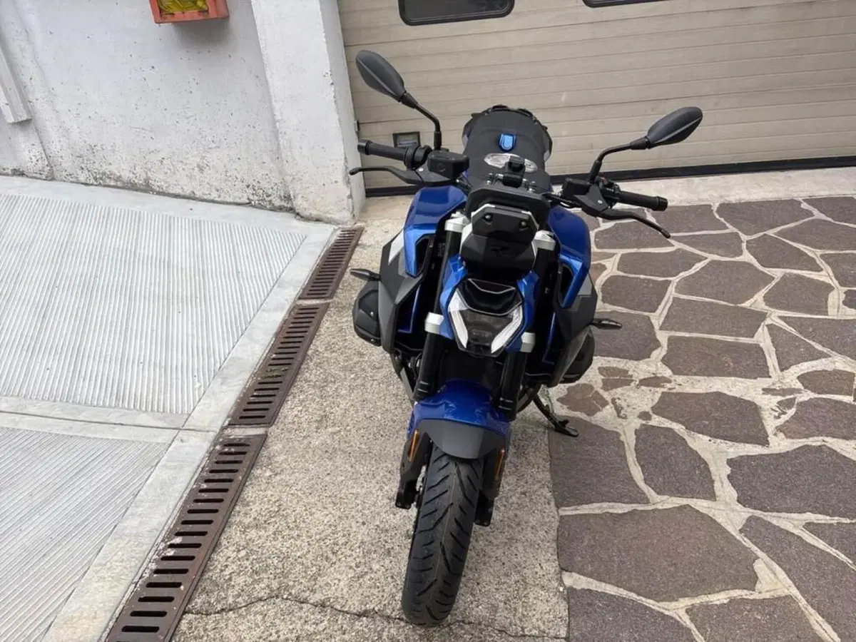 Bmw R 1300 R (2026 - 27) (3)
