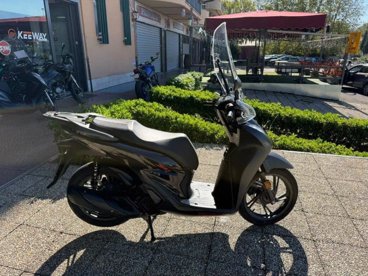 Honda SH 125i Sport (2024 - 25)