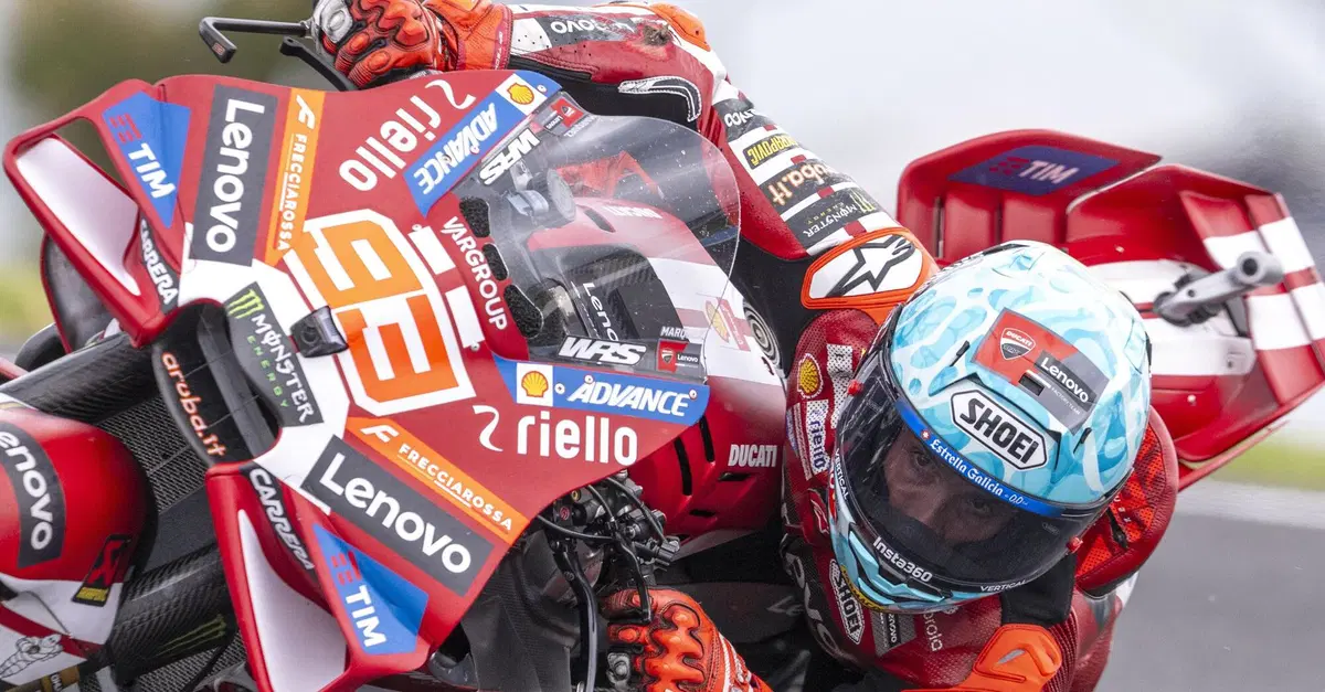 MotoGP, Bella battaglia Marquez-Martin, poi Jorge cade male, via in barella [CLASSIFICA e VIDEO]