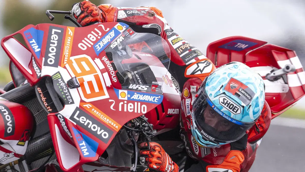 MotoGP, Bella battaglia Marquez-Martin, poi Jorge cade male, via in barella [CLASSIFICA e VIDEO]