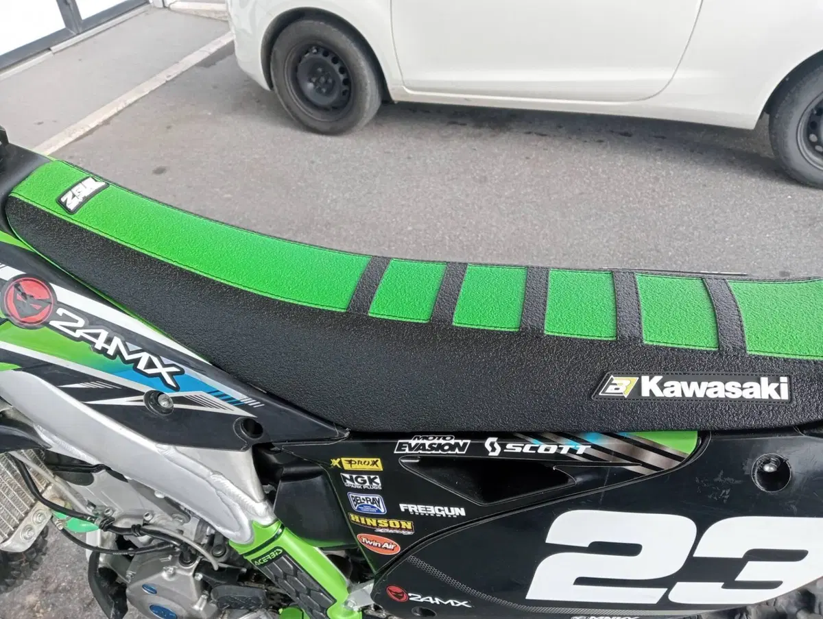Kawasaki KX250F (2011 - 12) (4)