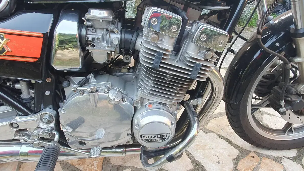 Suzuki GSX1100ET (9)