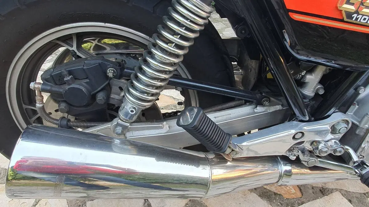 Suzuki GSX1100ET (11)