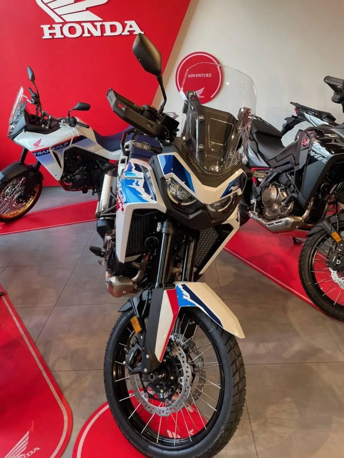 Honda Africa Twin CRF 1100L (2024 - 26) (3)