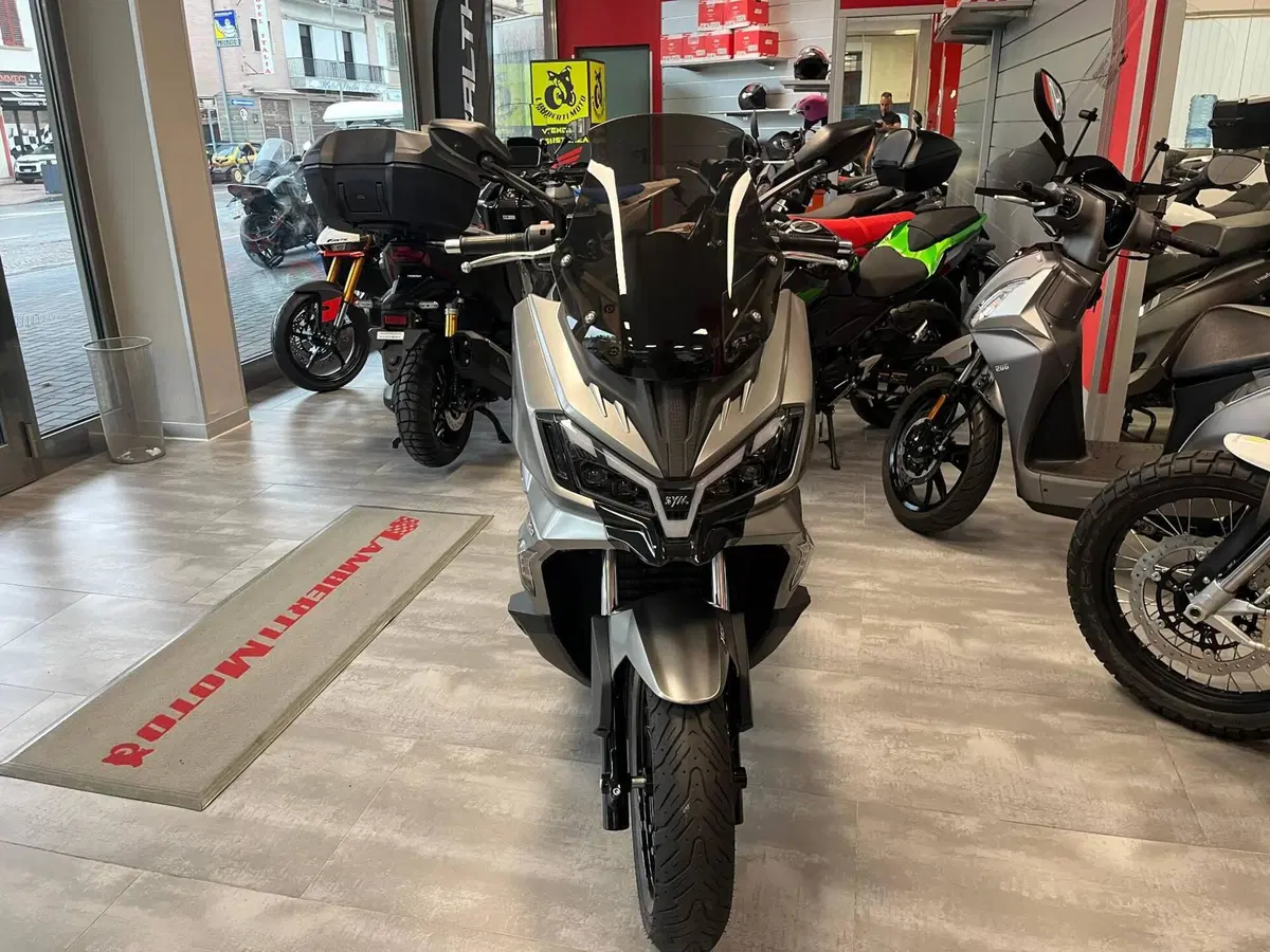 Sym ADX 300 (2024 - 26) (7)