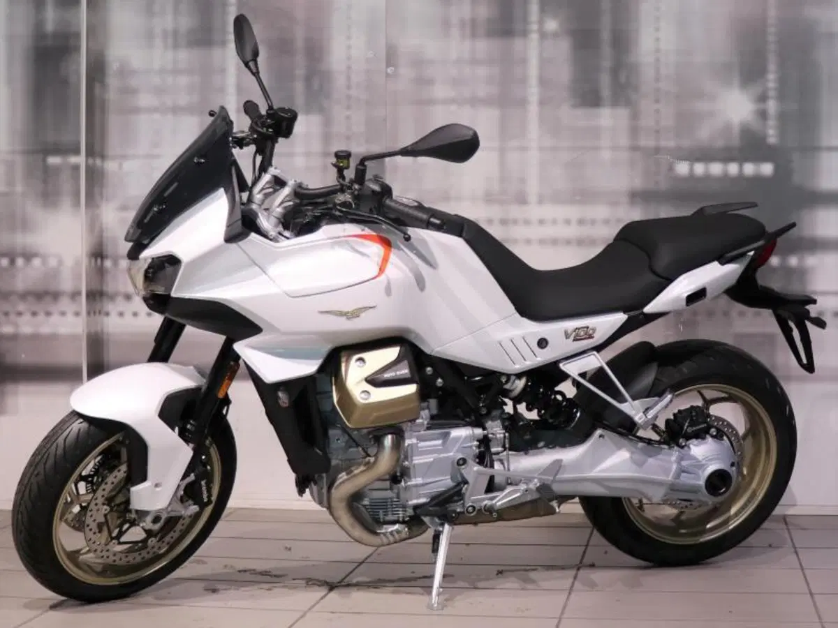 Moto Guzzi V100 Mandello (2022 - 24) (7)