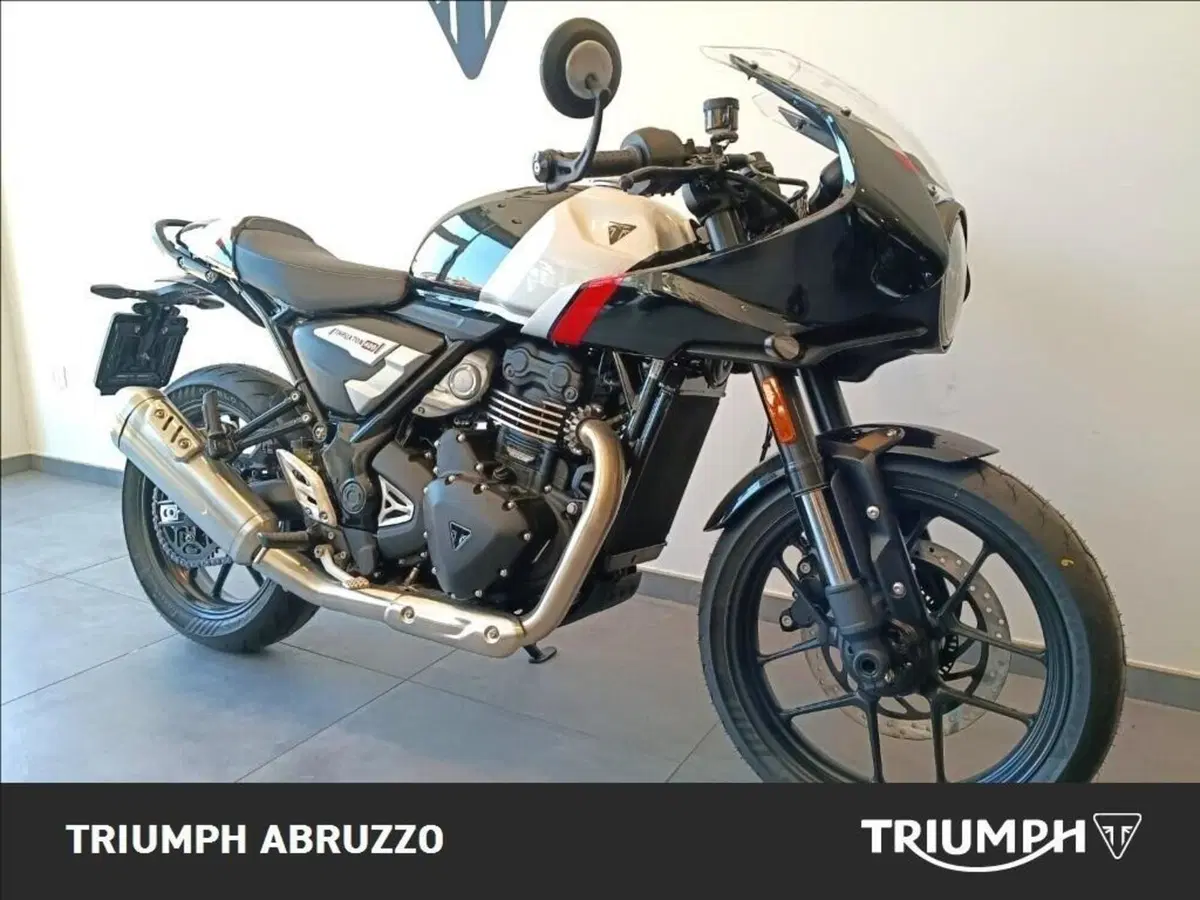 Triumph Thruxton 400 (2026) (2)