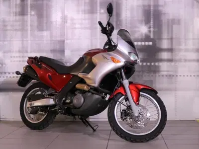 Aprilia Pegaso 650 IE (2001 - 02) usata