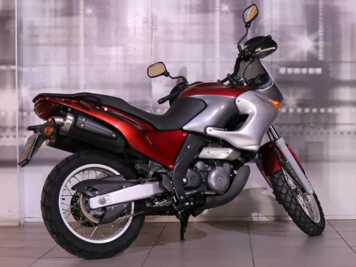 Aprilia Pegaso 650 IE (2001 - 02) (8)
