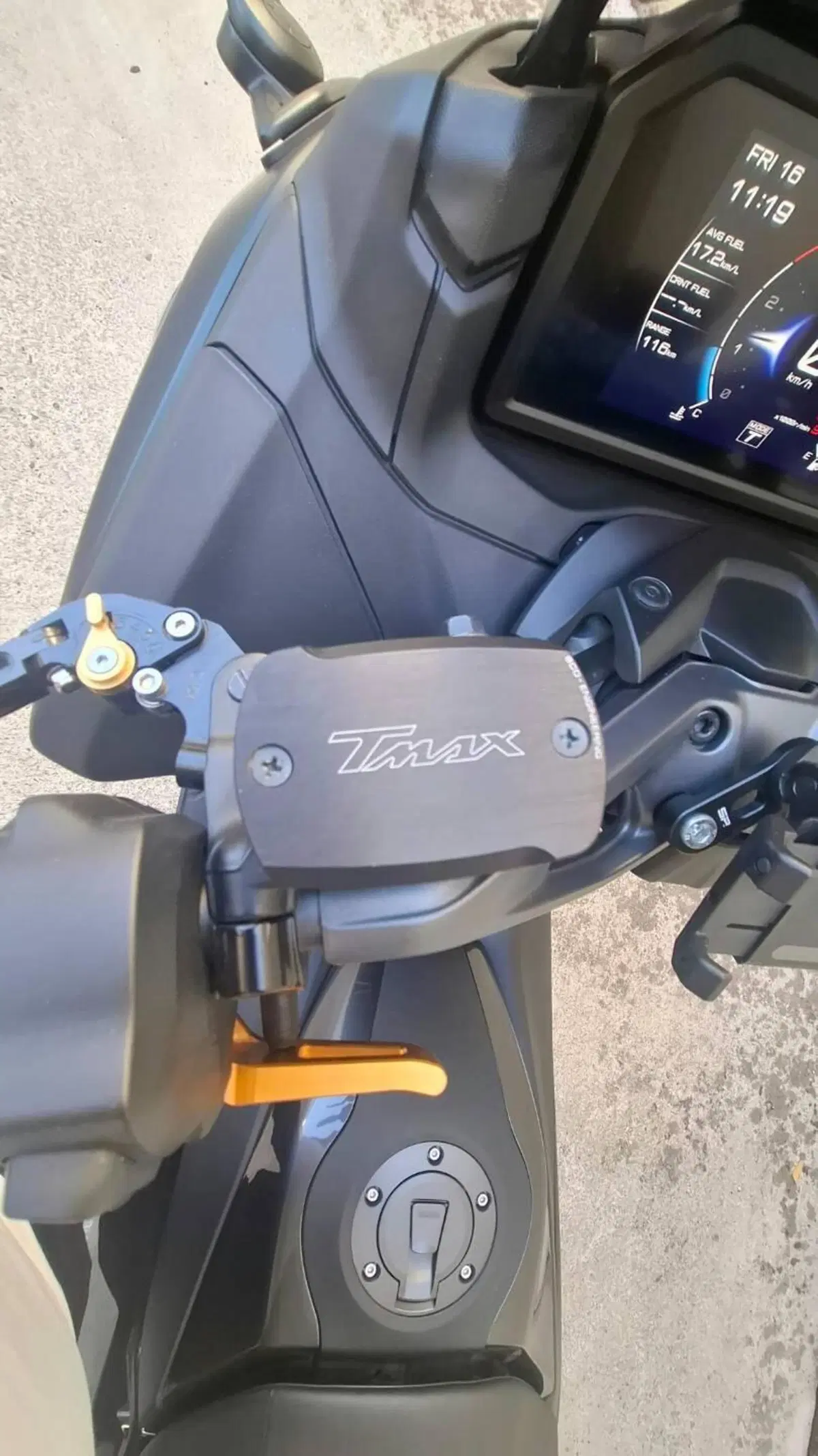 Yamaha T-Max 560 Tech Max (2022 - 24) (7)
