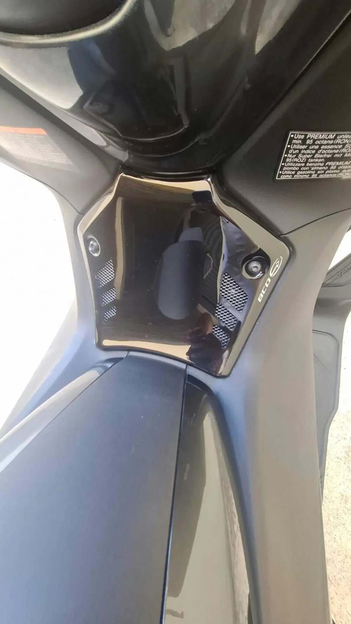 Yamaha T-Max 560 Tech Max (2022 - 24) (10)