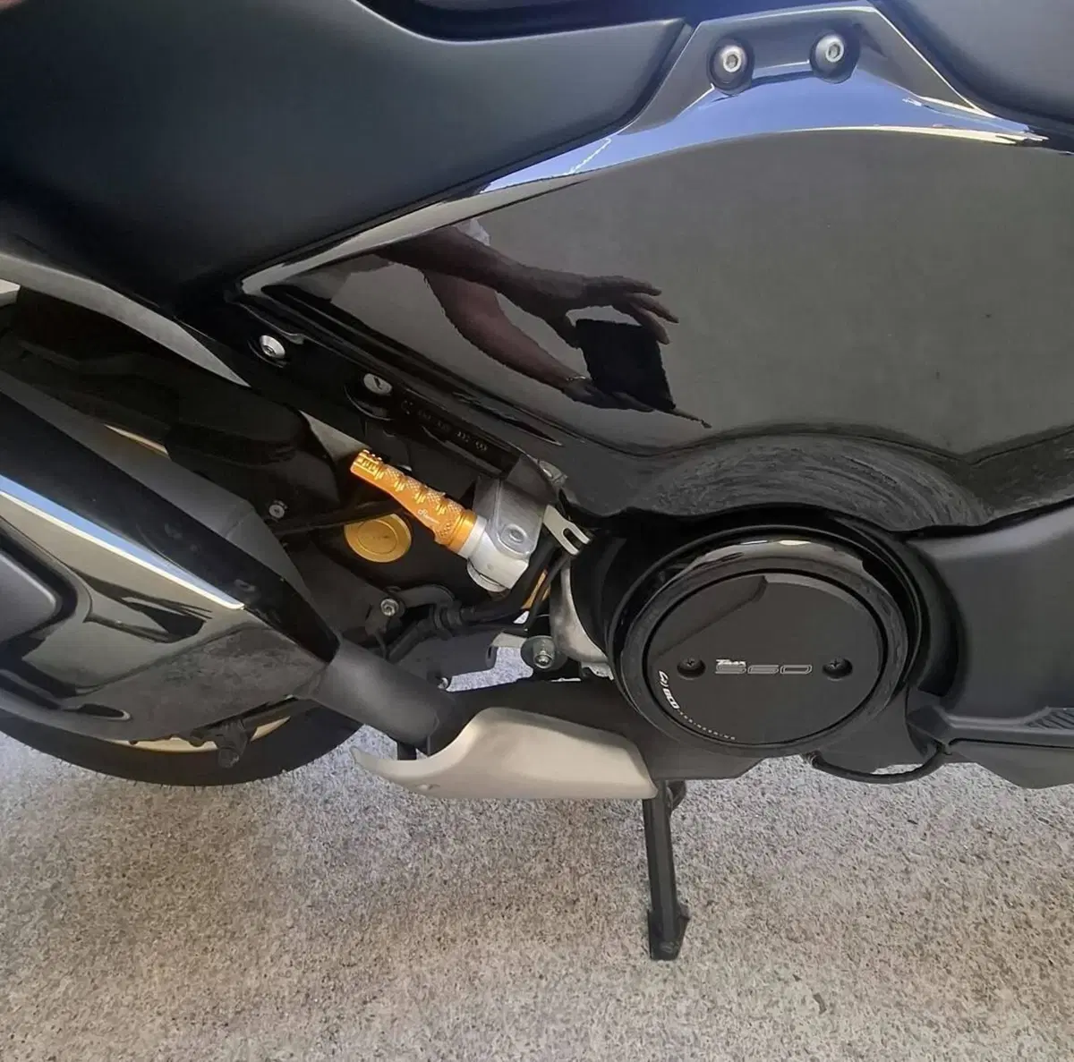 Yamaha T-Max 560 Tech Max (2022 - 24) (11)
