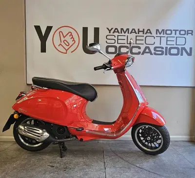 Vespa Sprint 125 (2021 - 24) usata