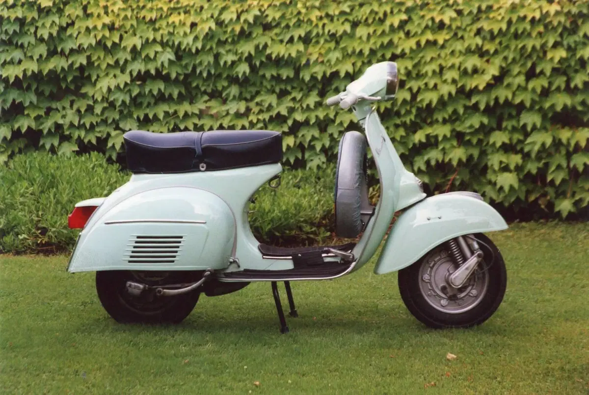 Piaggio Vespa gtr 69  VNL2 (3)