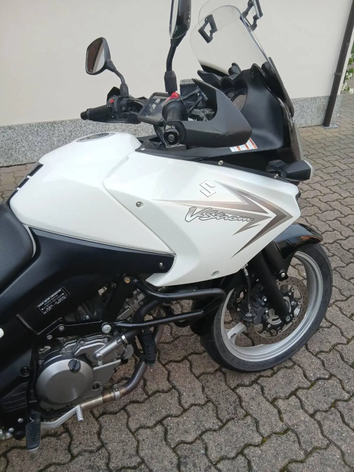 Suzuki V-Strom 650 (2008 - 11) (4)