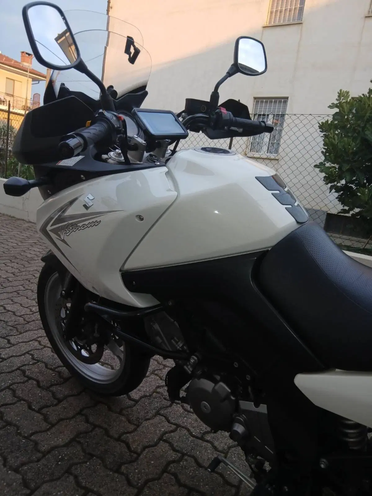 Suzuki V-Strom 650 (2008 - 11) (5)