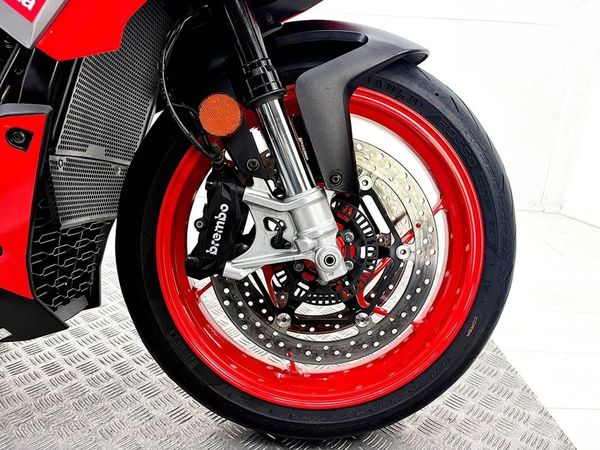 Aprilia Tuono 660 (2021 - 25) (12)
