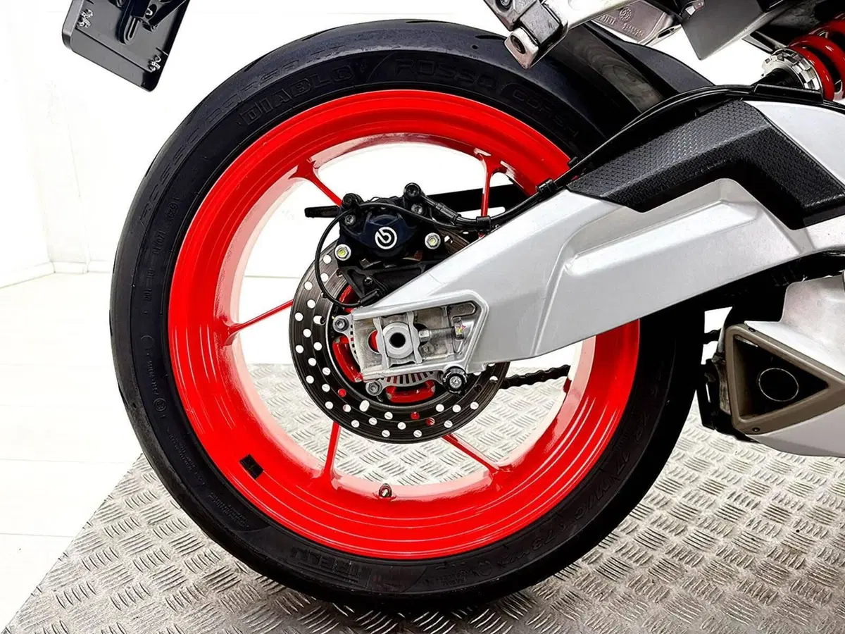 Aprilia Tuono 660 (2021 - 25) (6)
