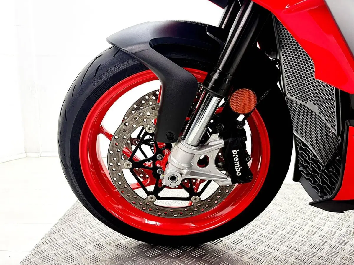Aprilia Tuono 660 (2021 - 25) (13)
