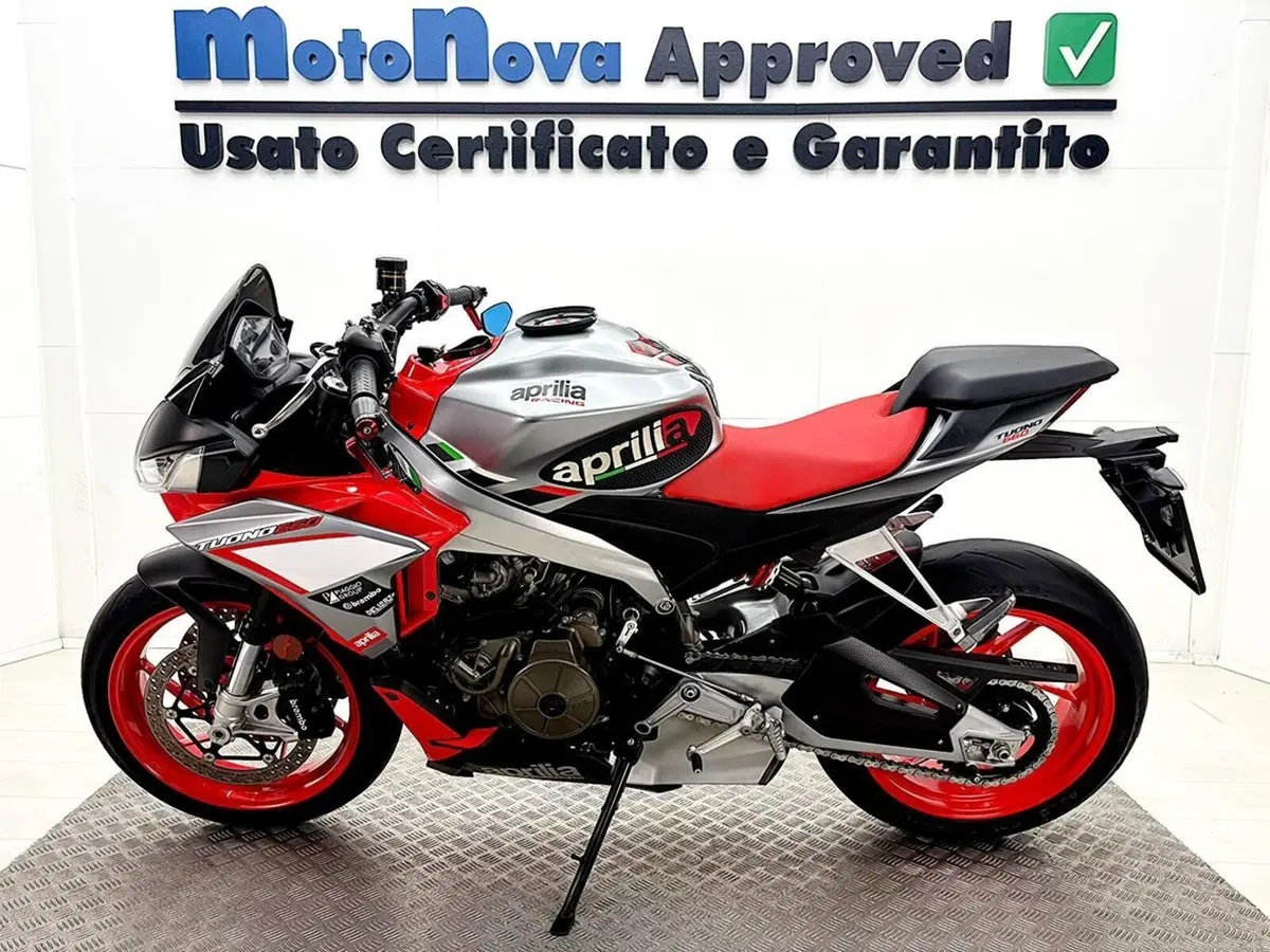 Aprilia Tuono 660 (2021 - 25) (2)