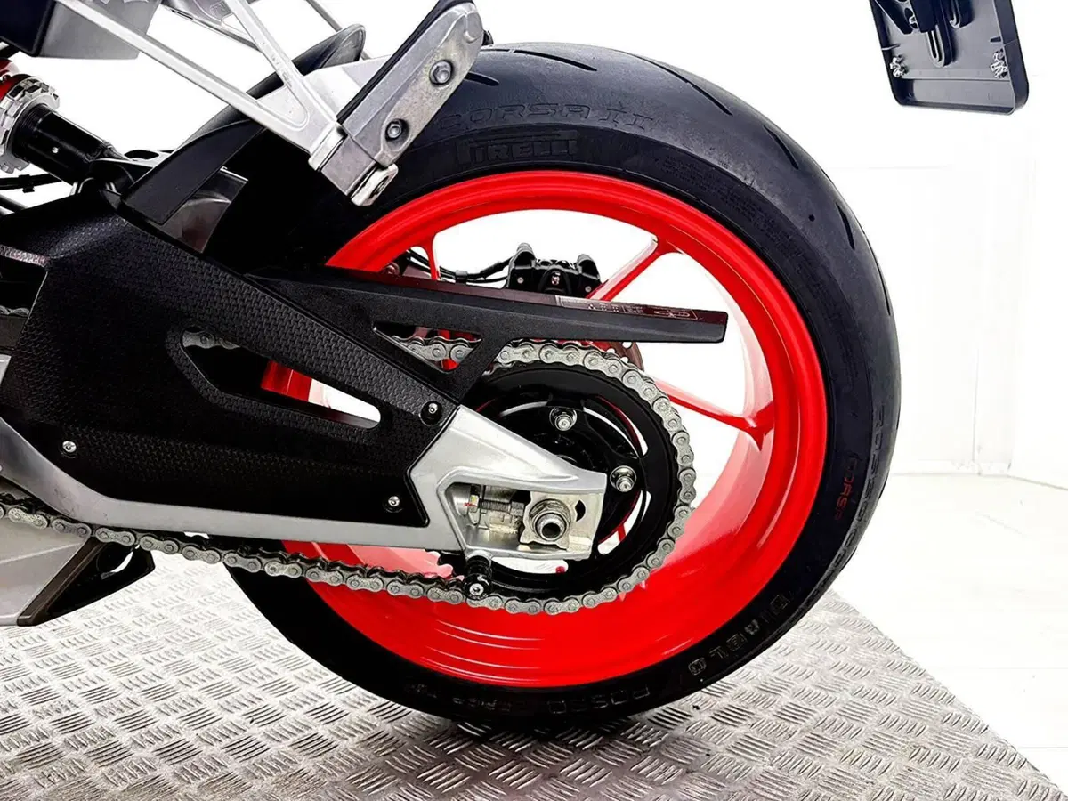 Aprilia Tuono 660 (2021 - 25) (17)