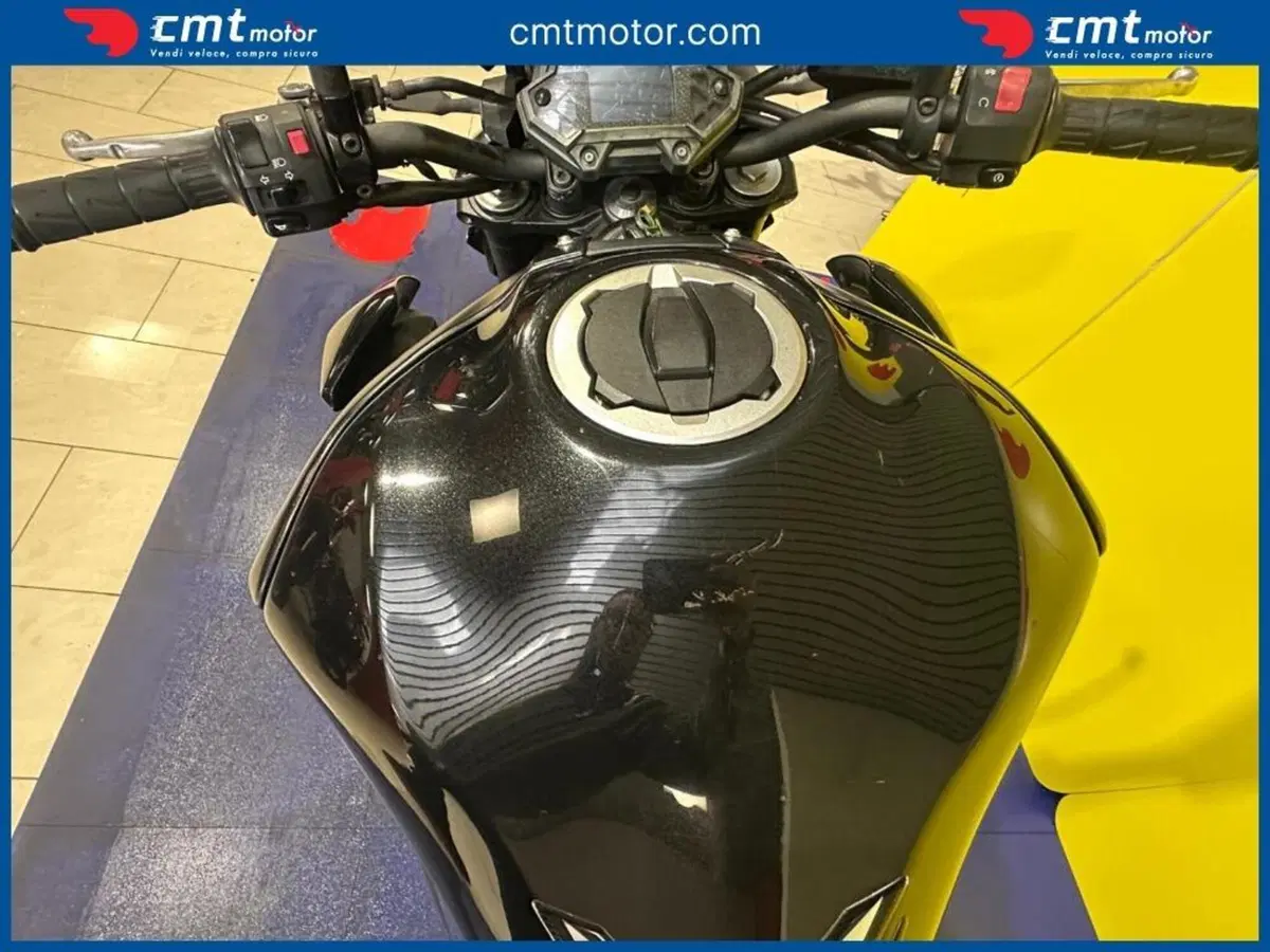 Kawasaki Z 900 (2017 - 18) (2)