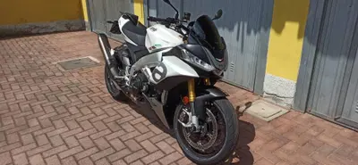Aprilia Tuono V4 (2021 - 24) usata