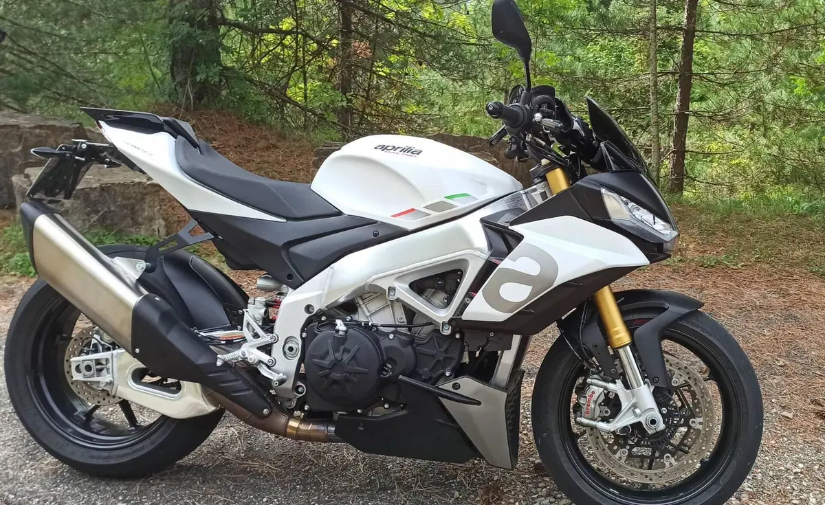 Aprilia Tuono V4 (2021 - 24) (12)