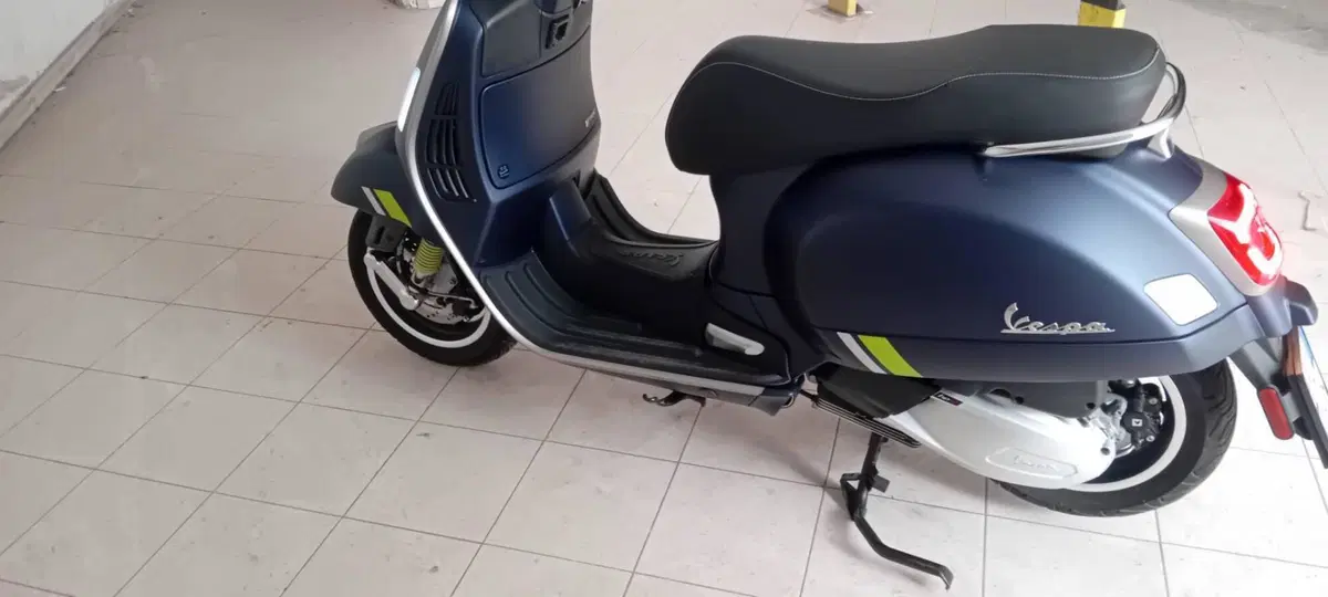 Vespa GTS 300 Super Tech (2023 - 24) (7)