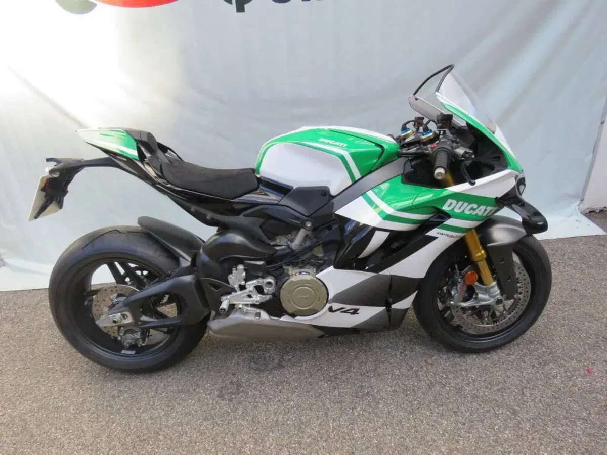 Ducati Panigale V4 Tricolore (2025 - 26) (3)