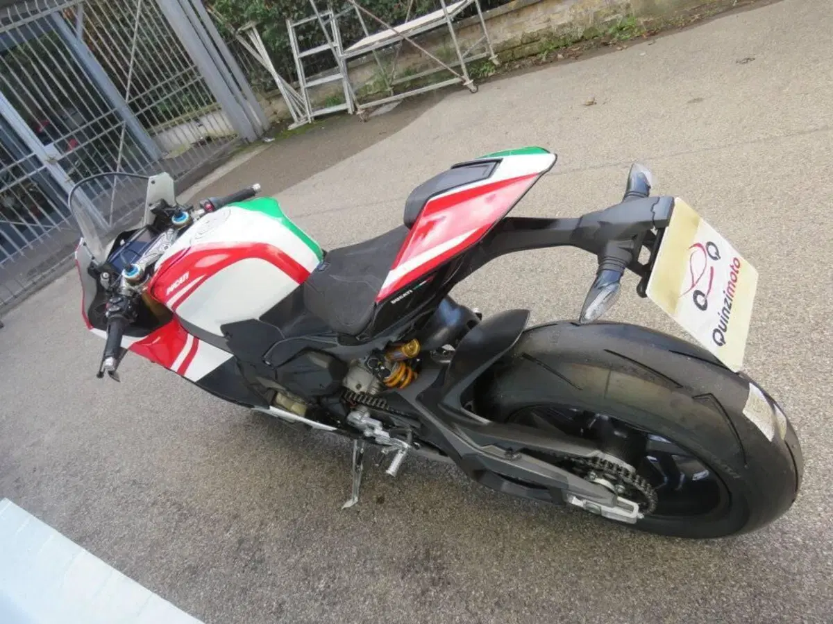 Ducati Panigale V4 Tricolore (2025 - 26) (5)