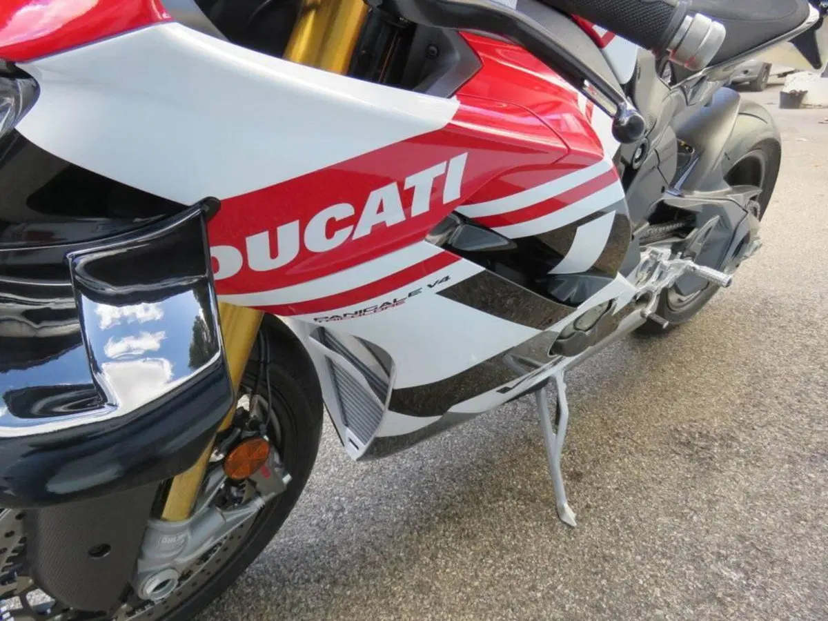 Ducati Panigale V4 Tricolore (2025 - 26) (10)