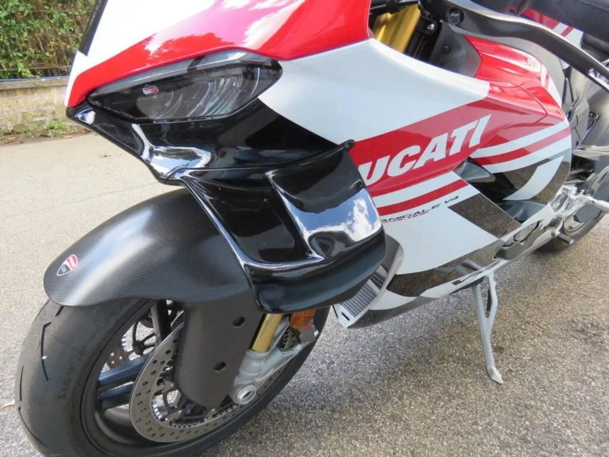 Ducati Panigale V4 Tricolore (2025 - 26) (11)