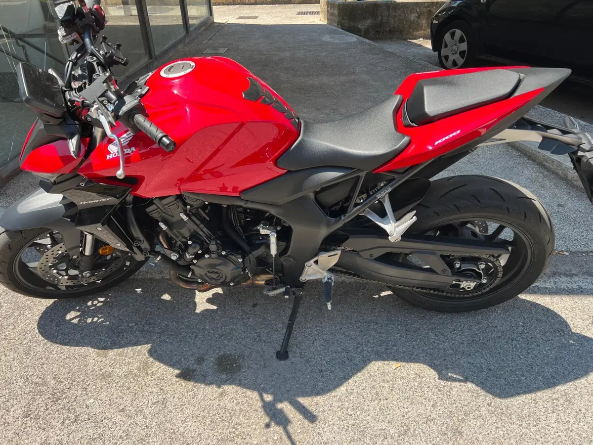 Honda CB 1000 Hornet (2025 - 26) (5)