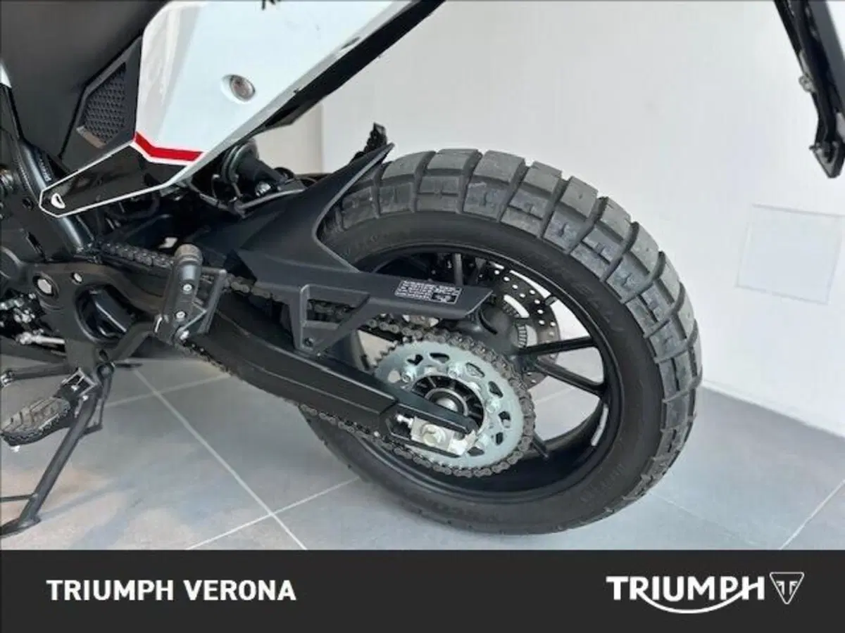 Moto Morini X-Cape 650 (2021 - 26) (7)
