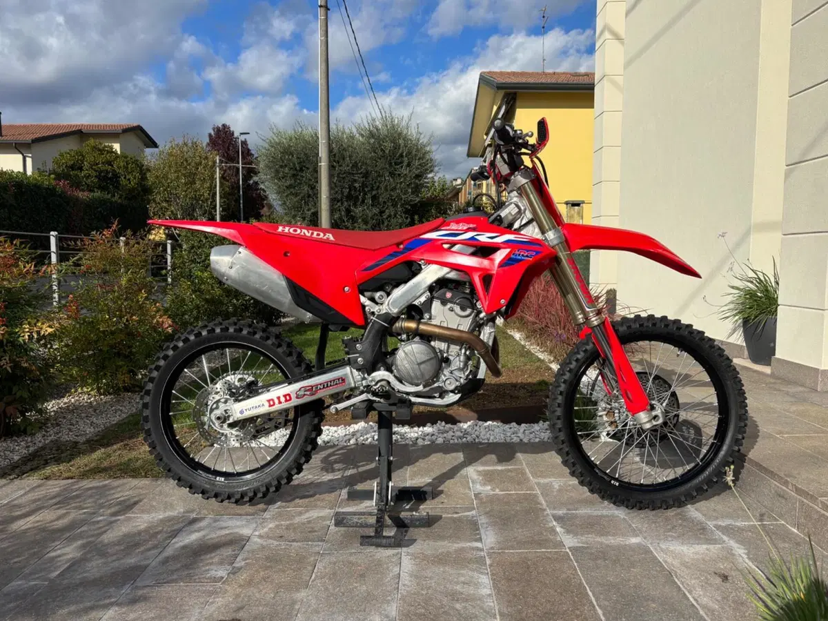 Honda CRF 250R (2023) (2)