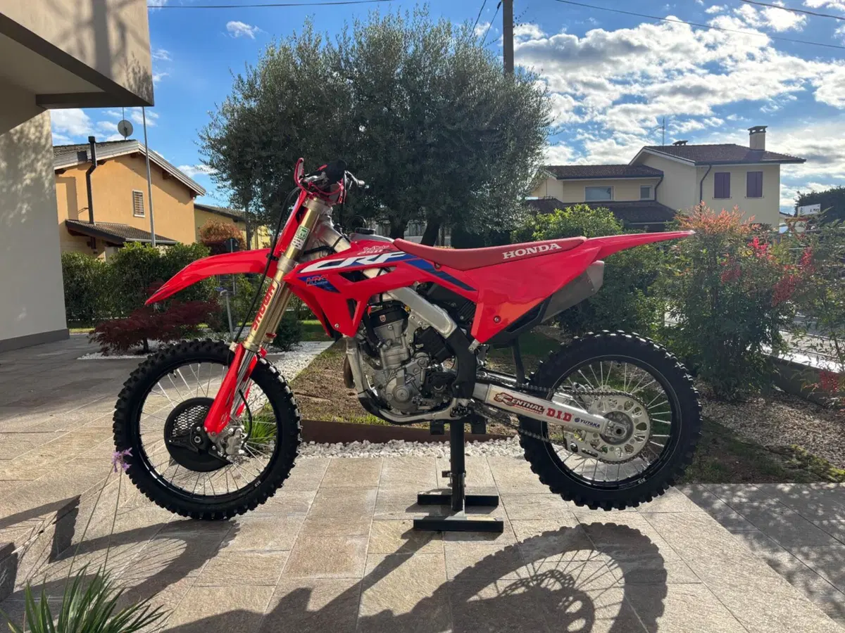 Honda CRF 250R (2023) (5)