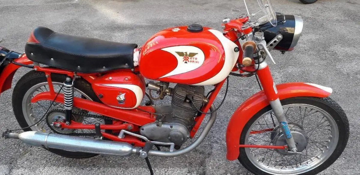 Moto Morini corsaro  150 (2)