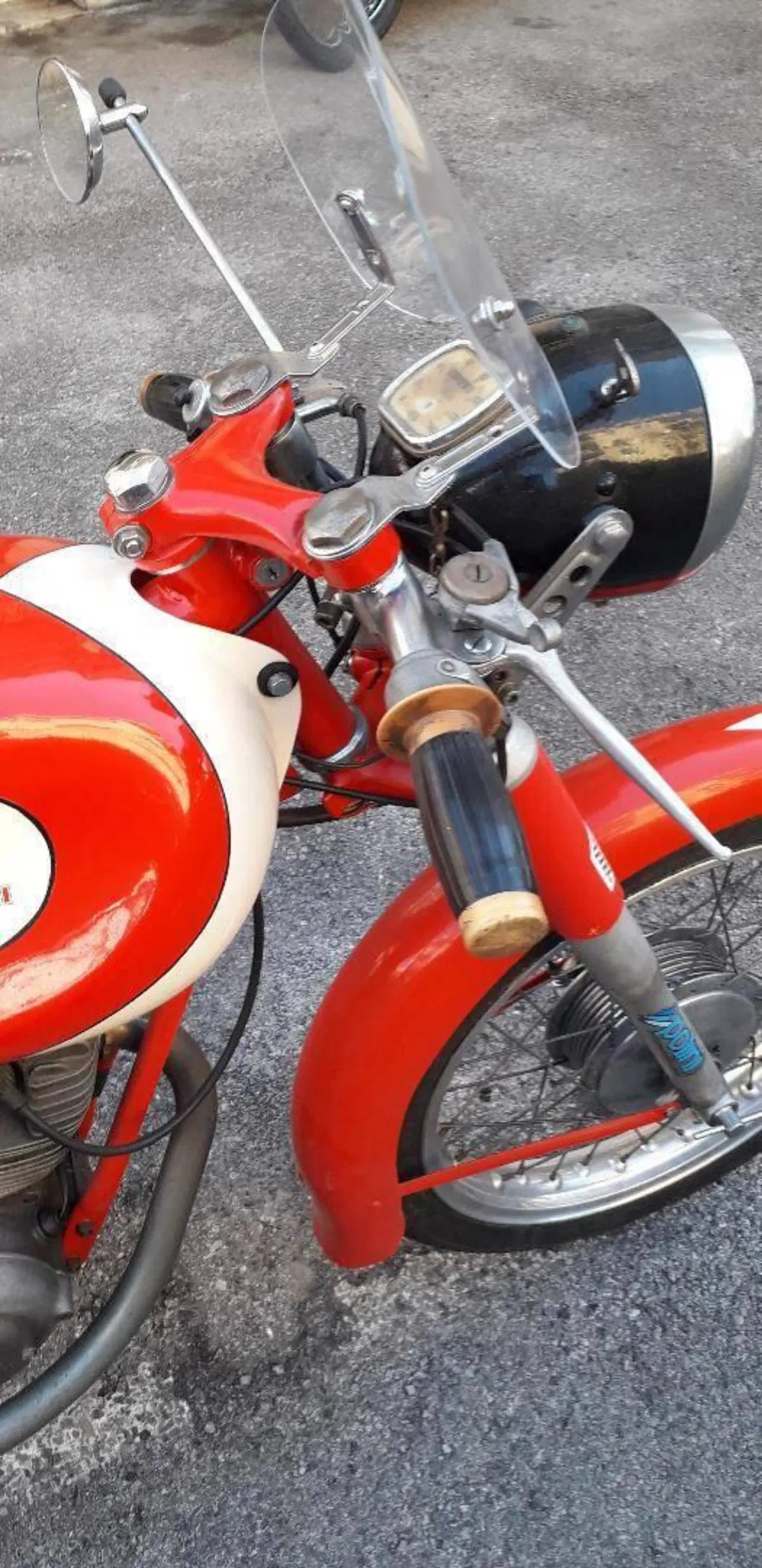Moto Morini corsaro  150 (7)