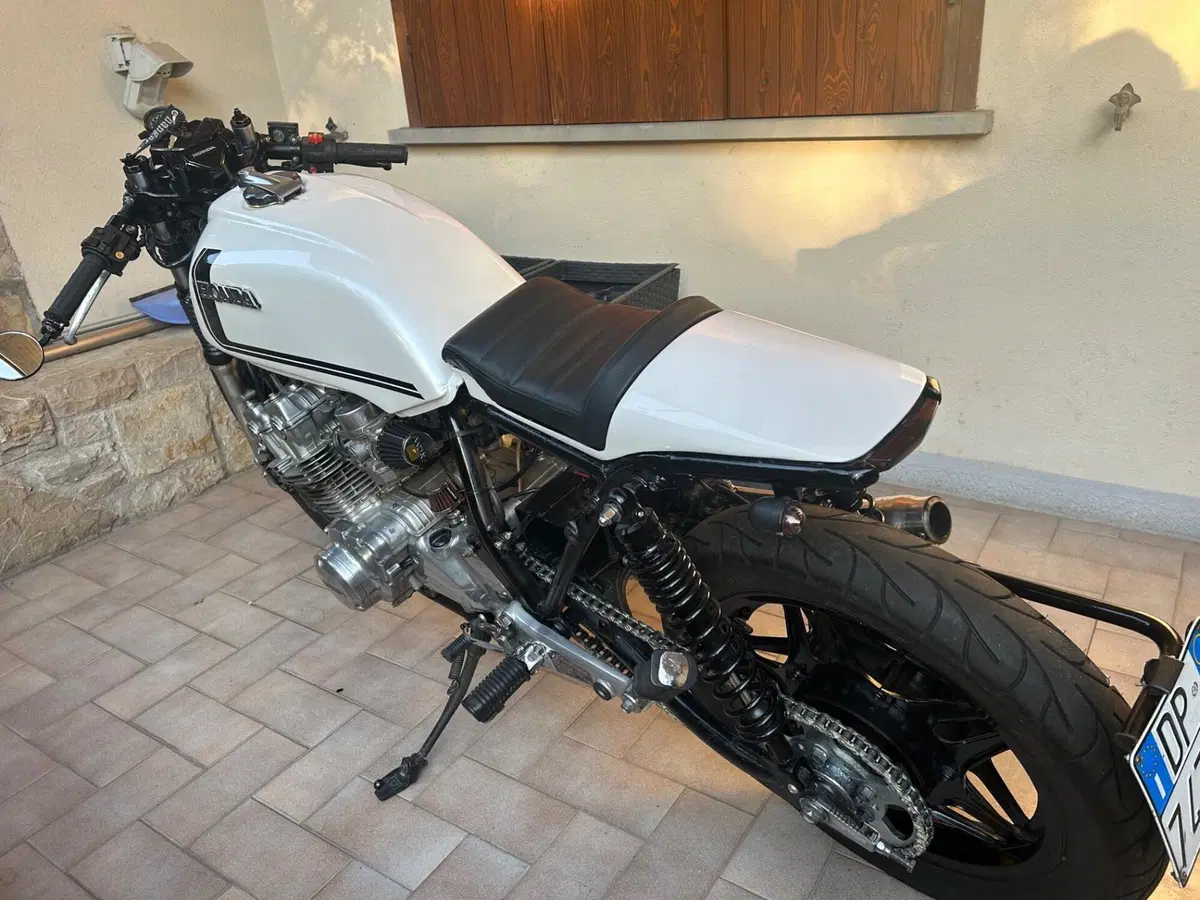 Honda Cb750 f (2)