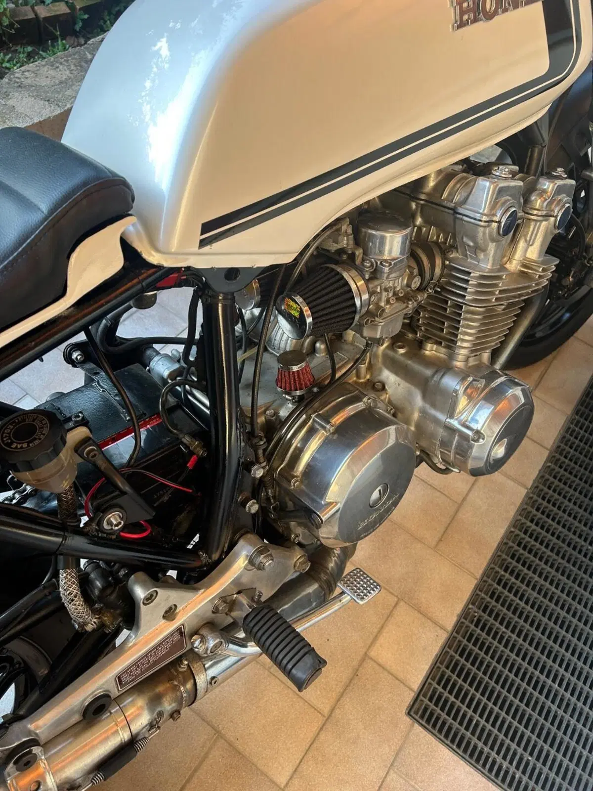 Honda Cb750 f (4)