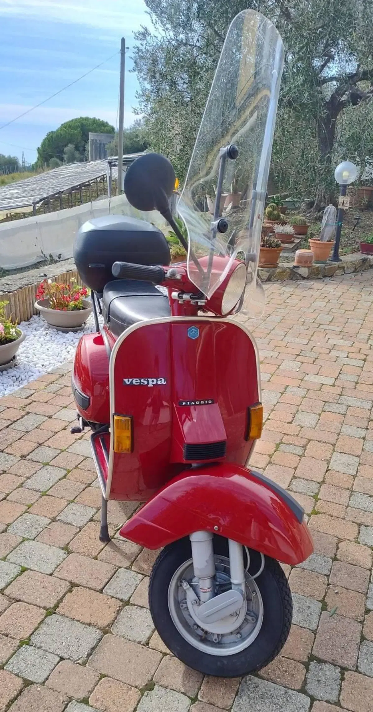 Piaggio Vespa PX 150 E Arcobaleno (7)
