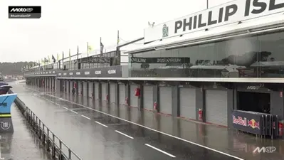 MotoGP, gare rinviate per maltempo, non si parte prima delle 5:00 italiane - IN AGGIORNAMENTO