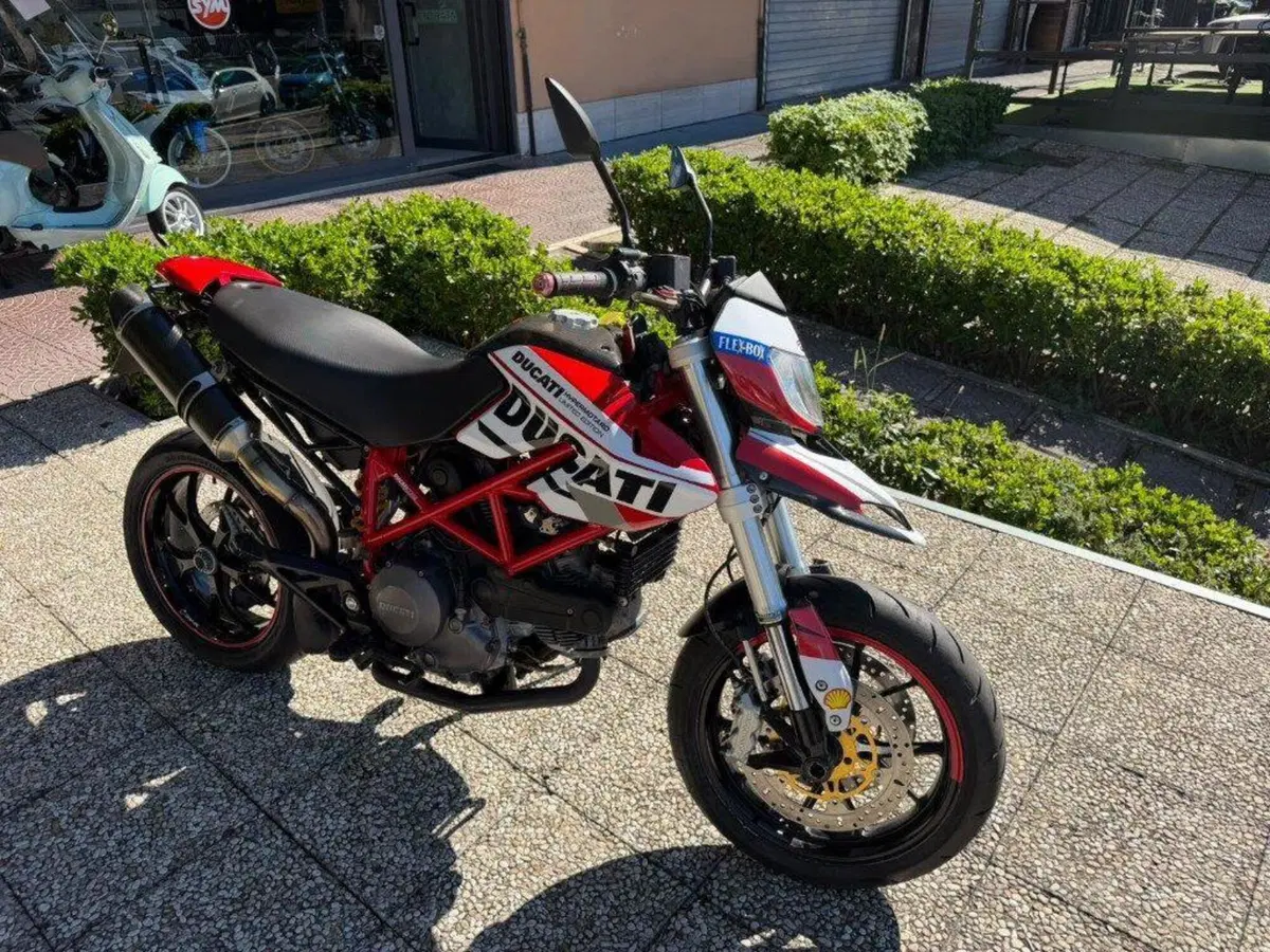 Ducati Hypermotard 796 (2012)