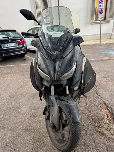Yamaha X-Max 300 Iron Max (2019 - 20) usata