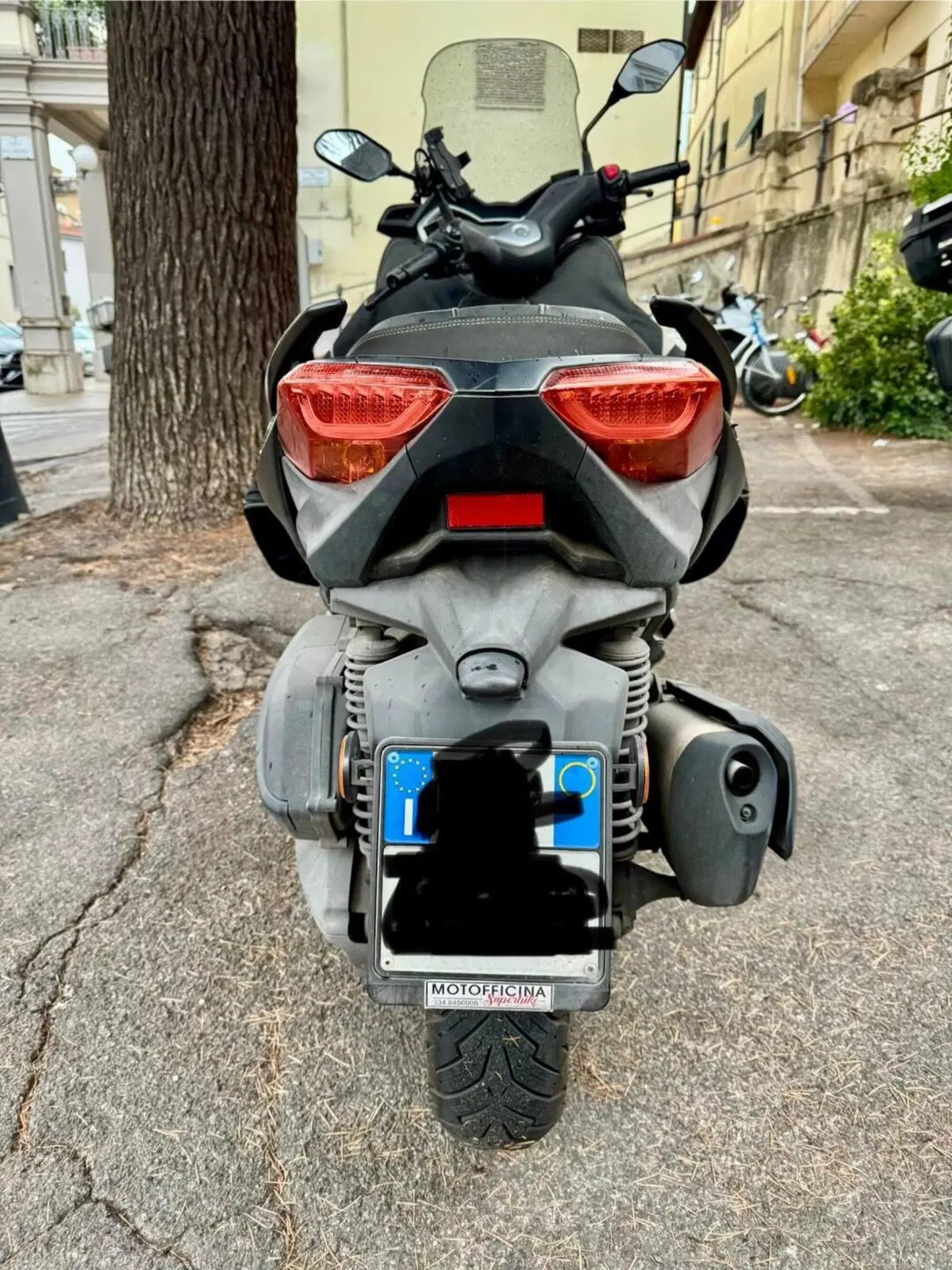 Yamaha X-Max 300 Iron Max (2019 - 20) (2)