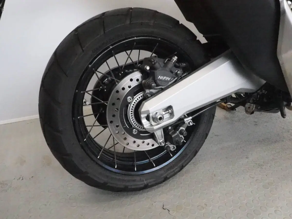 Honda X-ADV 750 (2025 - 27) (3)