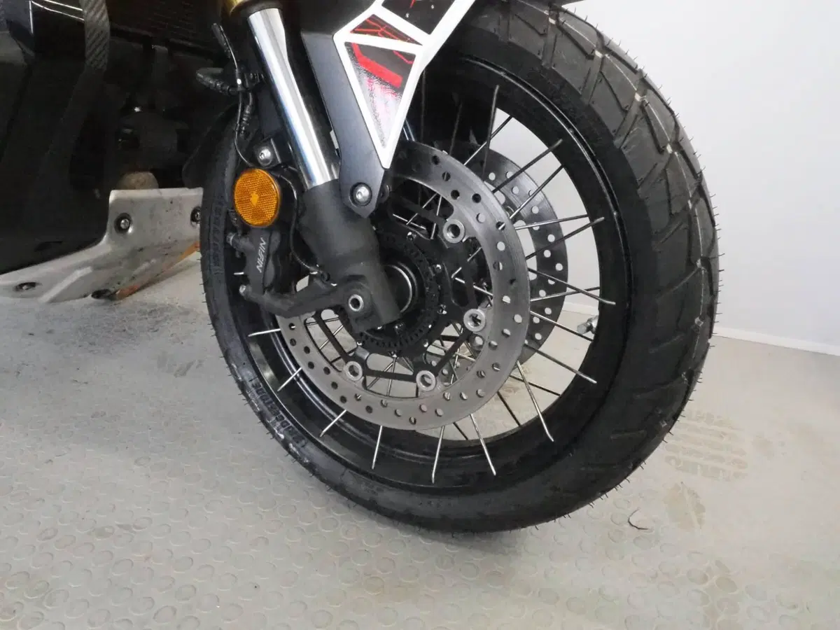 Honda X-ADV 750 (2025 - 27) (4)