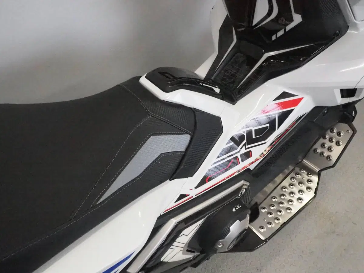 Honda X-ADV 750 (2025 - 27) (7)